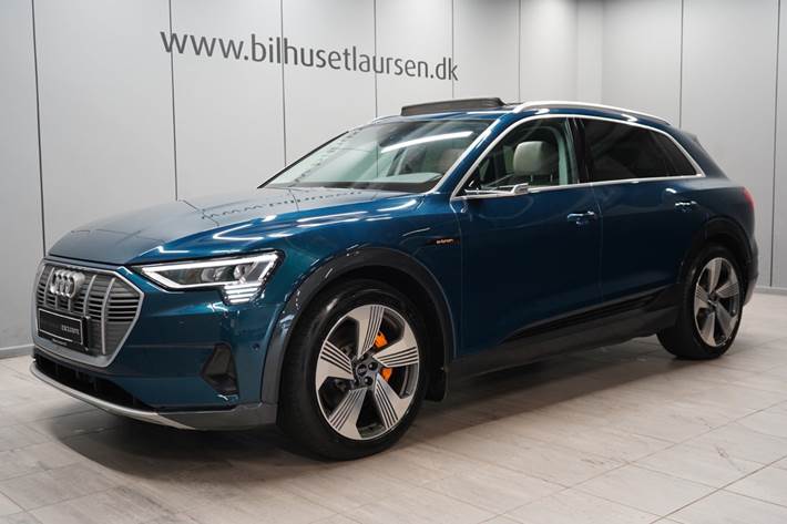 Blå Audi e-tron fra 2019