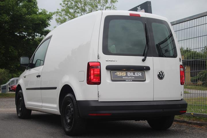 Hvid VW Caddy fra 2018