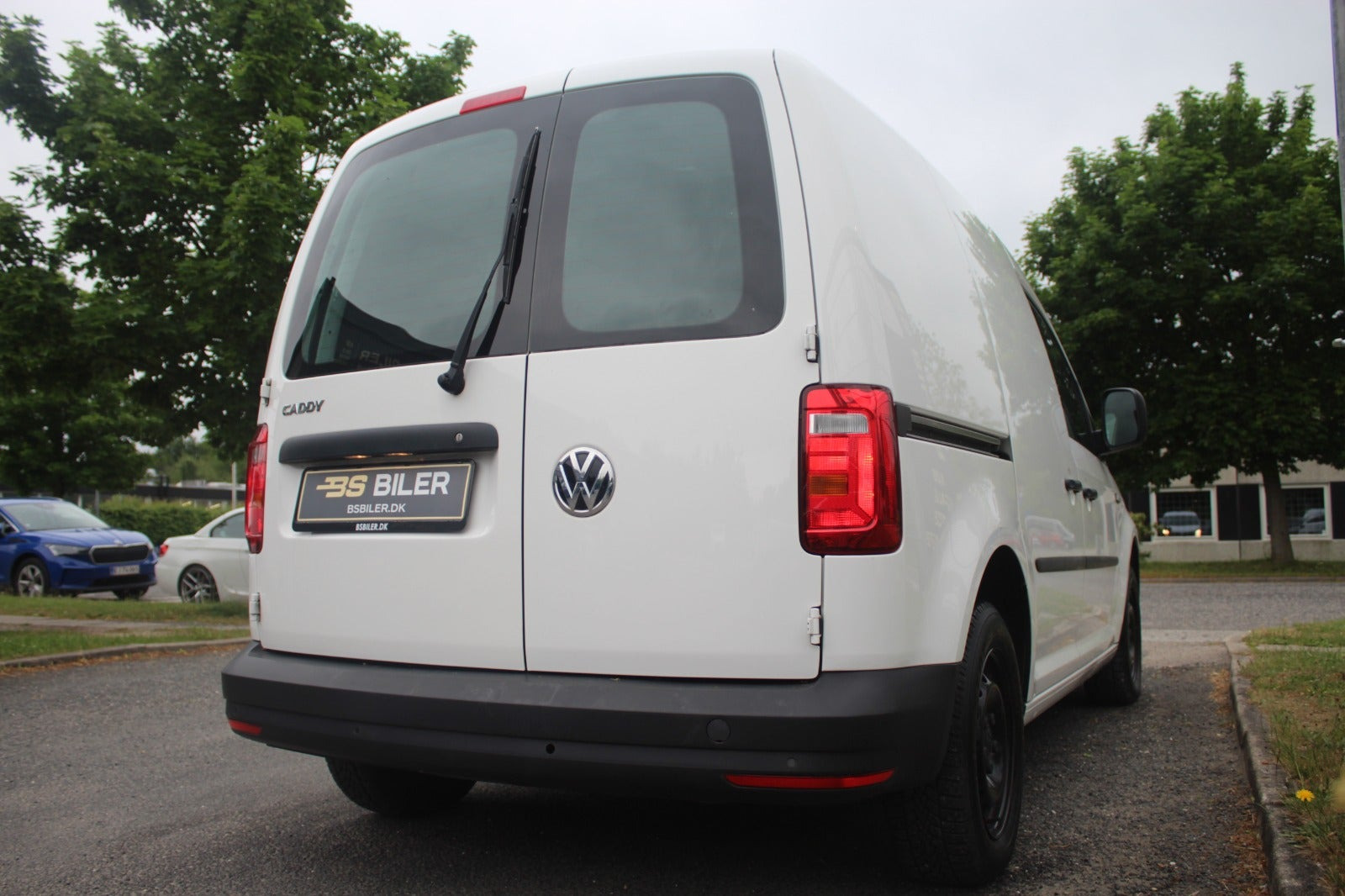 Hvid VW Caddy fra 2018