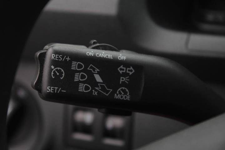 Hvid VW Caddy fra 2018