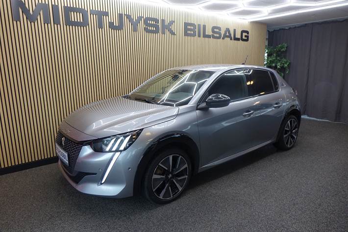 Sølv Peugeot e-208 fra 2022