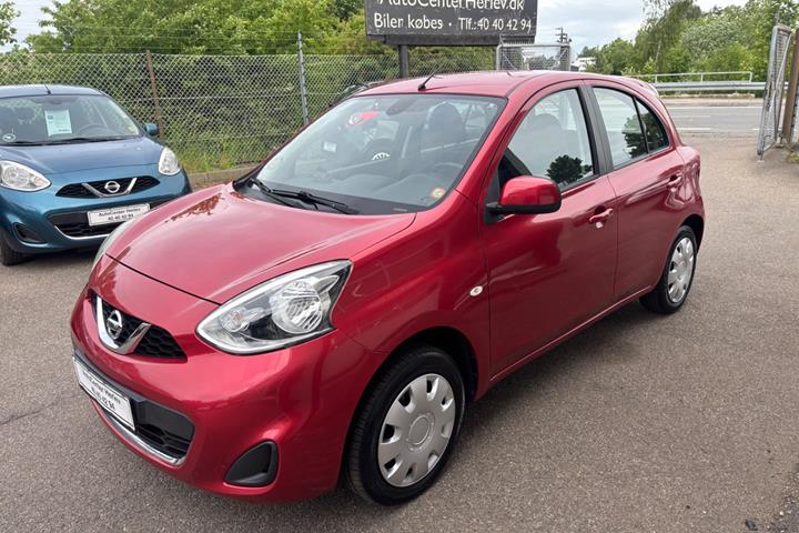 Rød Nissan Micra fra 2015
