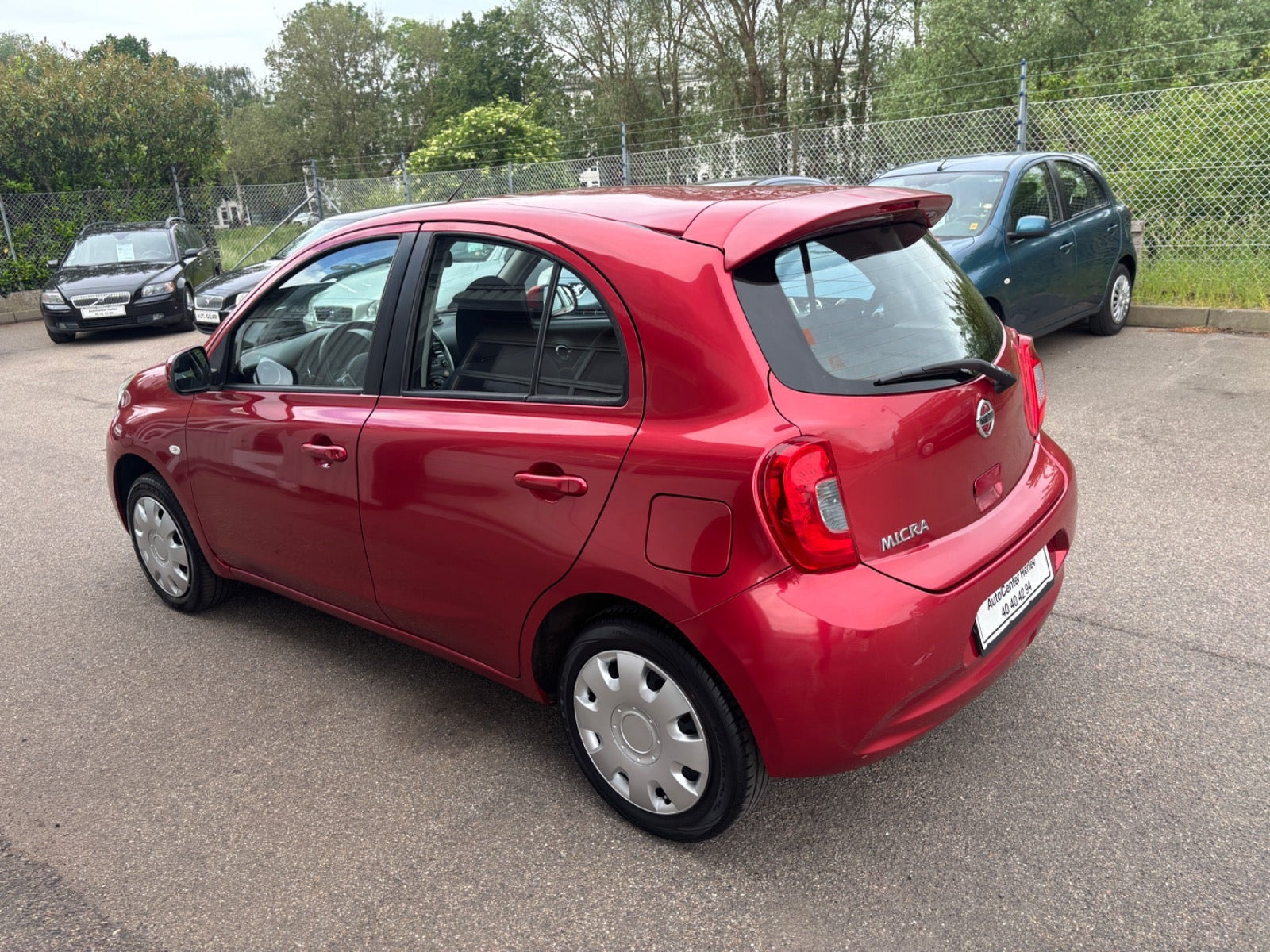 Rød Nissan Micra fra 2015