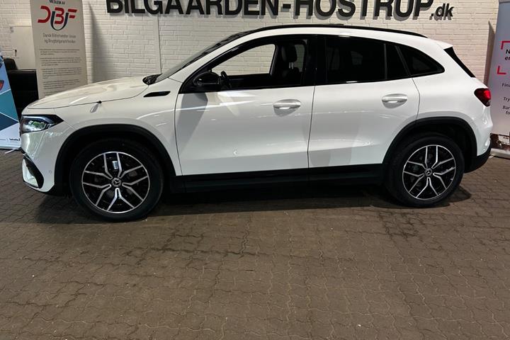 Hvid Mercedes EQA250 fra 2022