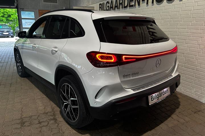 Hvid Mercedes EQA250 fra 2022