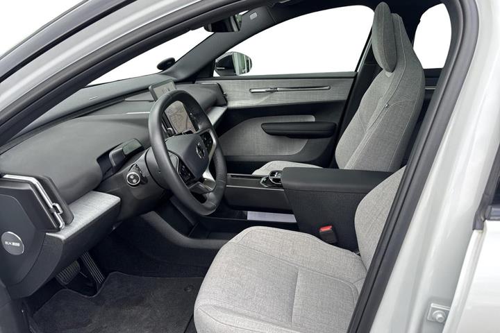 Hvid Volvo EX30 fra 2024