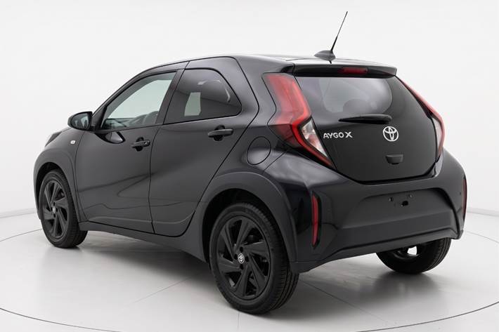 Sort Toyota Aygo X fra 2022