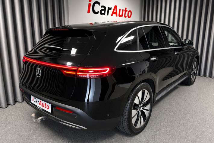 Sort Mercedes EQC400 fra 2020