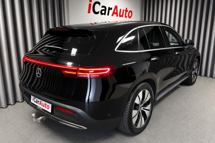 Sort Mercedes EQC400 fra 2020