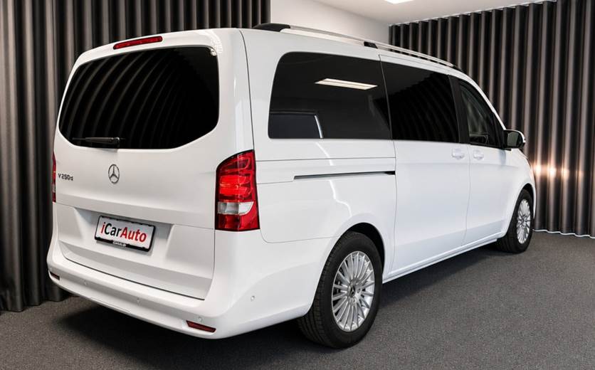 Mercedes EQV300