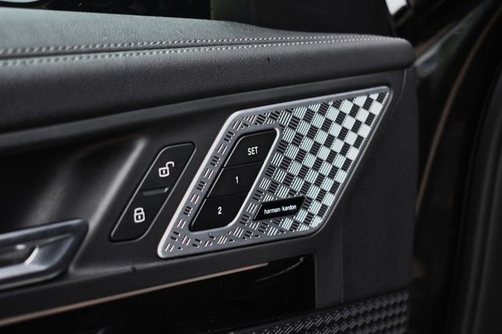 Sort BMW iX1 fra 2022