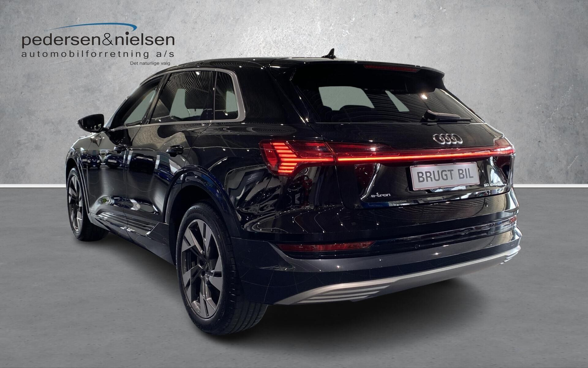 Sort Audi e-tron fra 2022