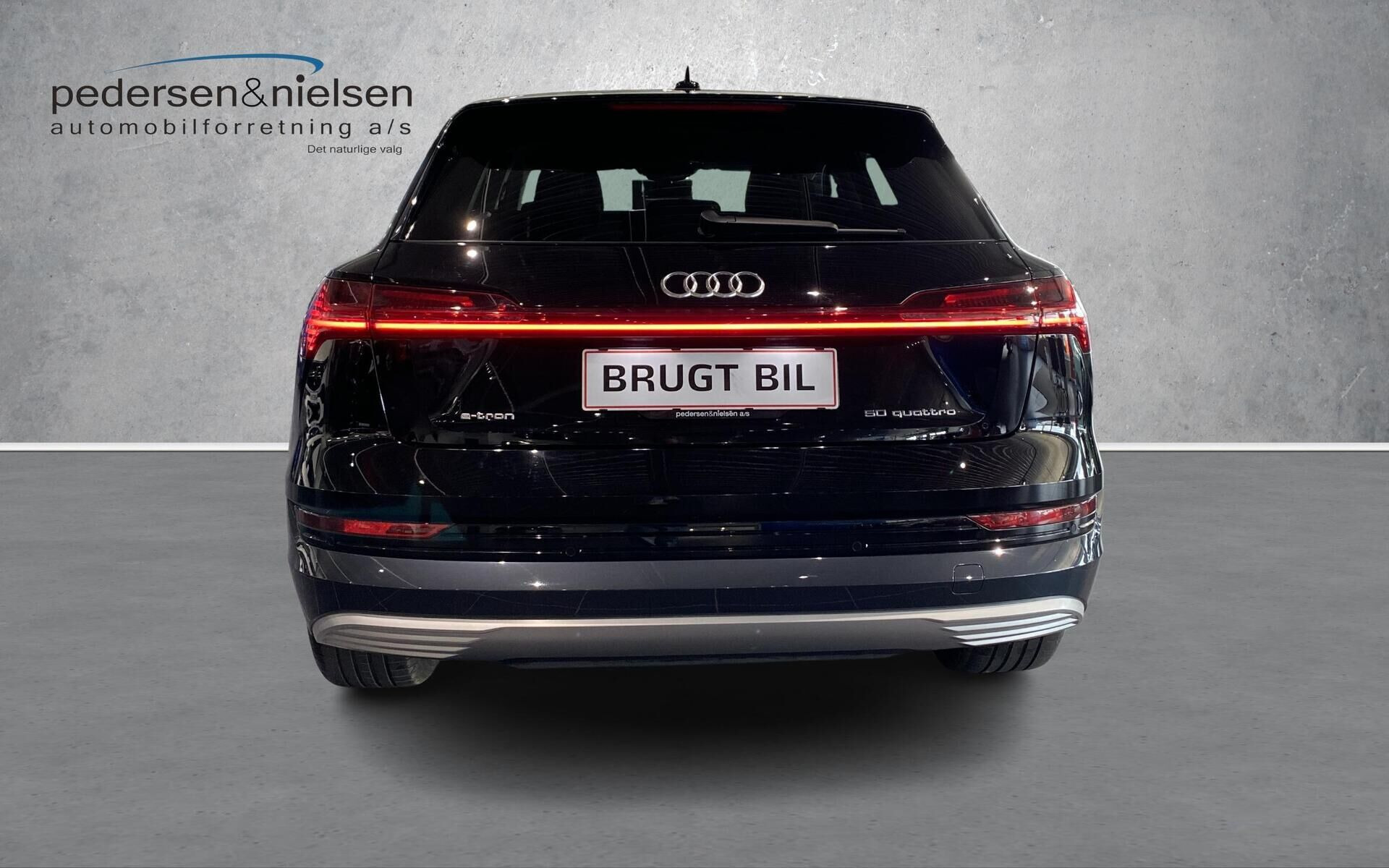 Sort Audi e-tron fra 2022
