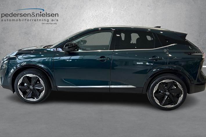 Sort Nissan Qashqai fra 2026