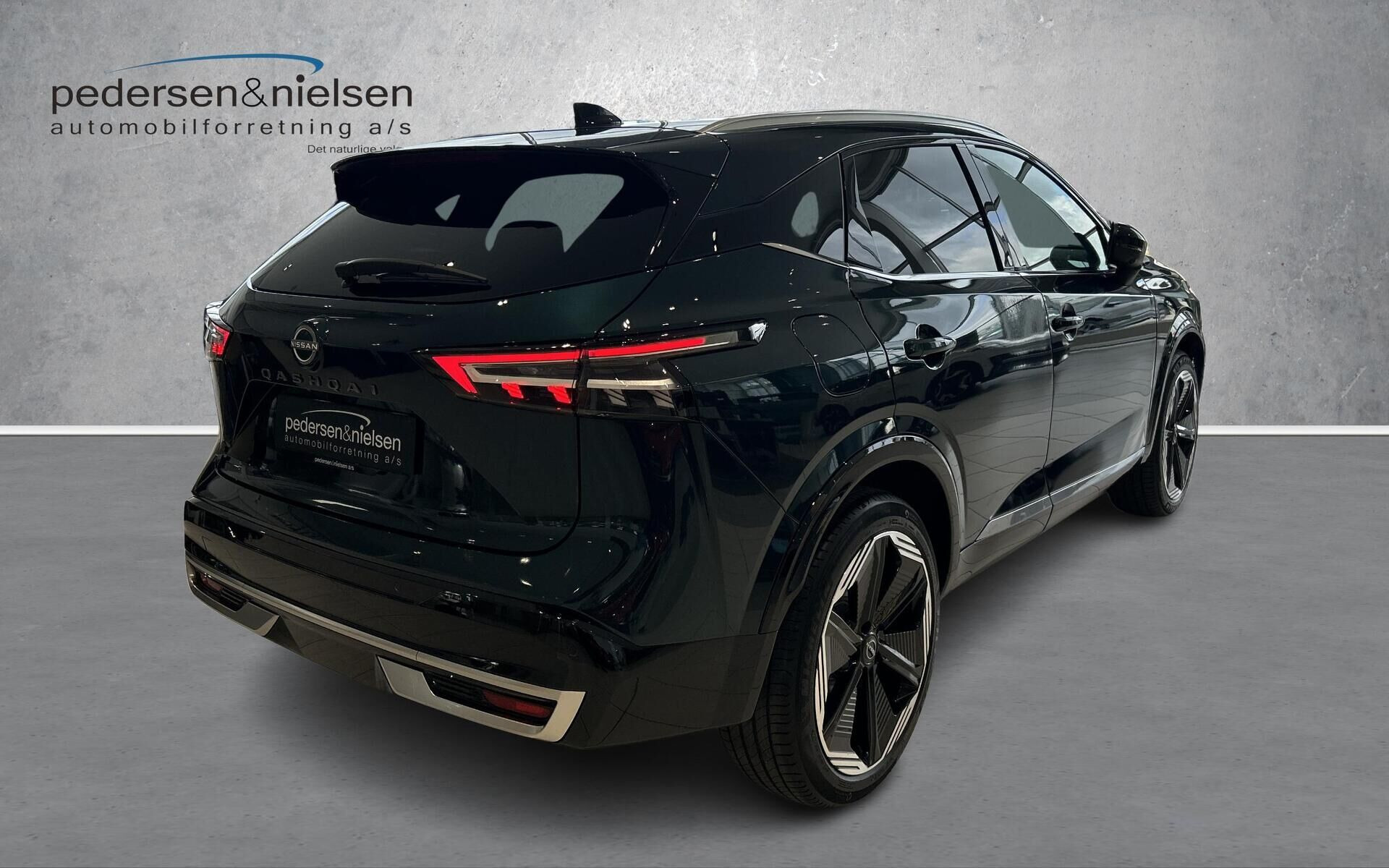 Sort Nissan Qashqai fra 2026