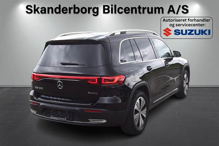 Sort Mercedes EQB 300 fra 2022