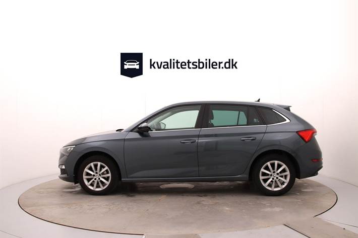 Grå Skoda Scala fra 2020