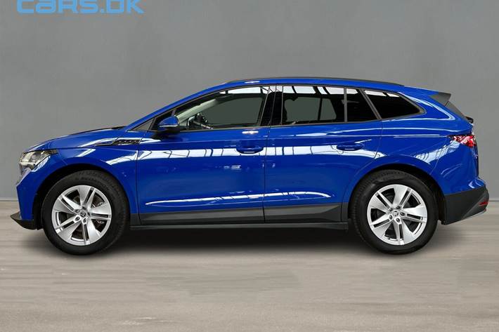 Blå Skoda Enyaq fra 2023