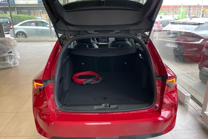 Rød Opel Astra-e fra 2024