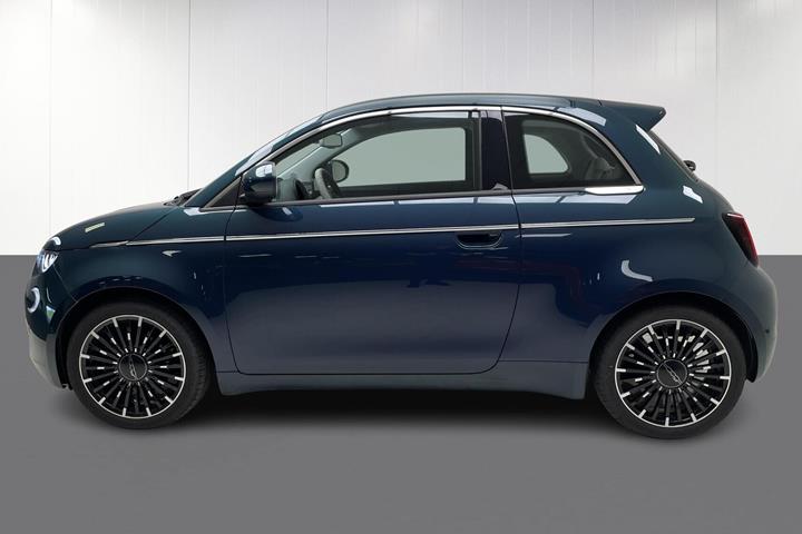 Grøn Fiat 500e fra 2023