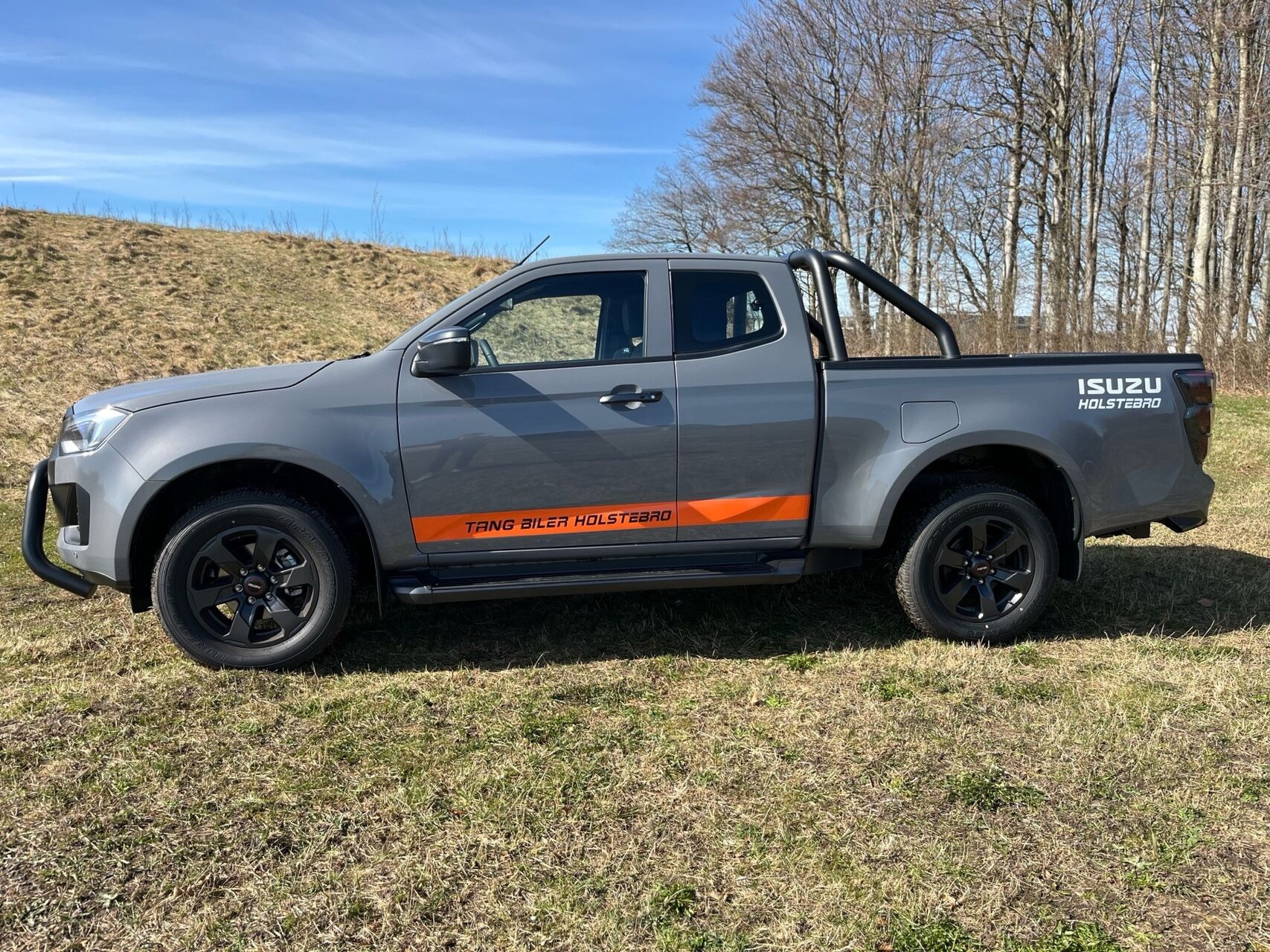 Grå Isuzu D-Max fra 2026