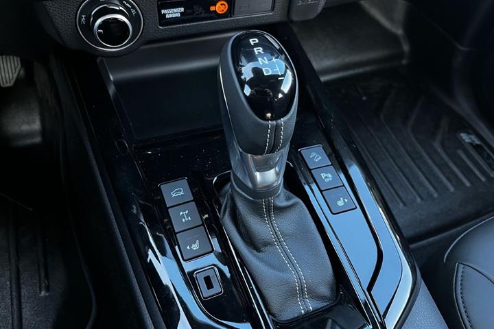 Grå Isuzu D-Max fra 2026