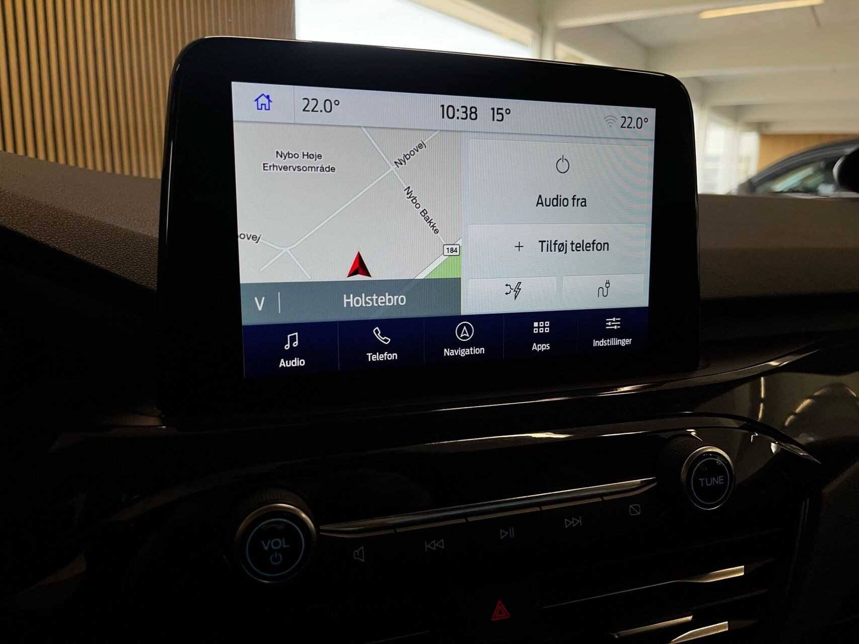 Blå Ford Kuga fra 2020