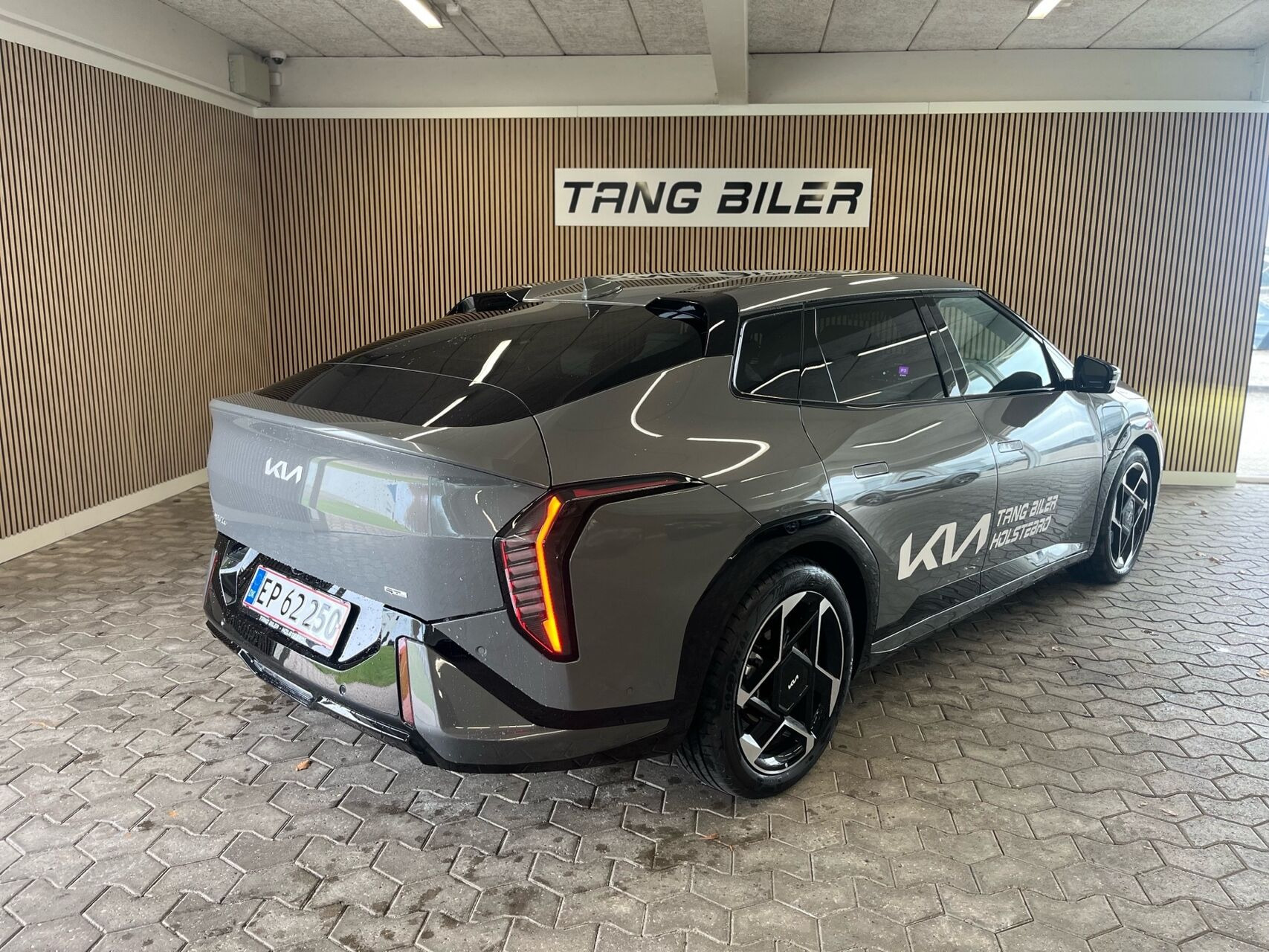 Grå Kia EV4 fra 2026