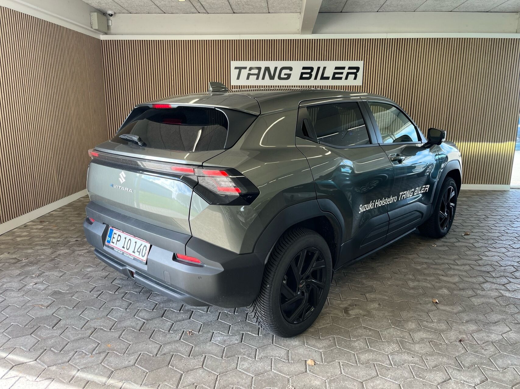 Grøn Suzuki eVitara fra 2025
