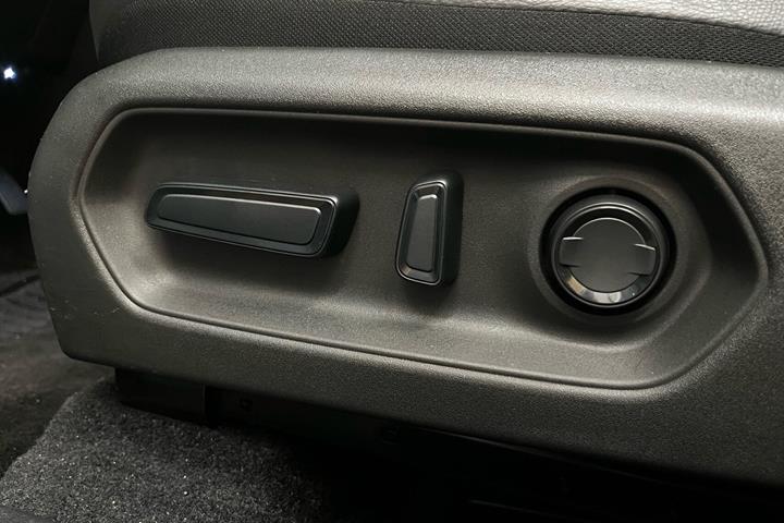 Grøn Suzuki eVitara fra 2025