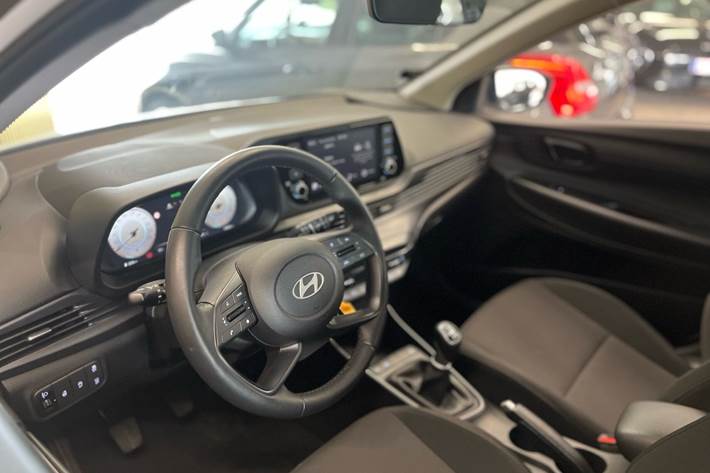 Hvid Hyundai i20 fra 2024