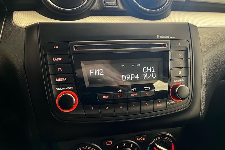 Sort Suzuki Swift fra 2024