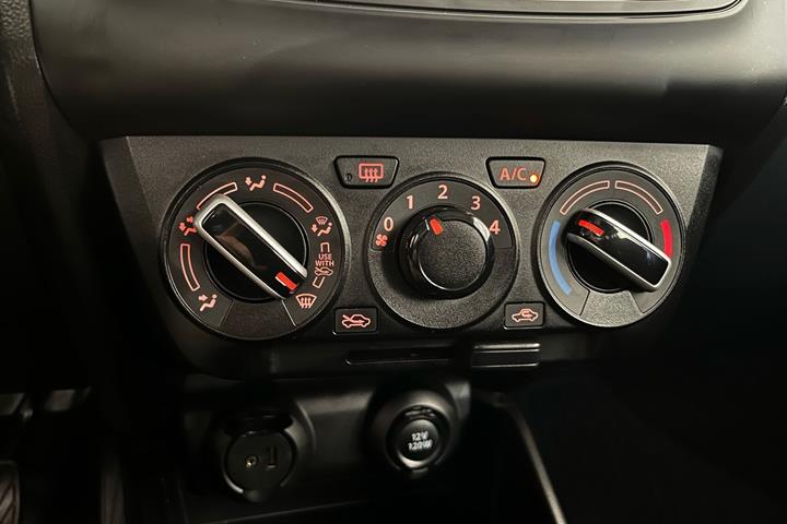 Sort Suzuki Swift fra 2024