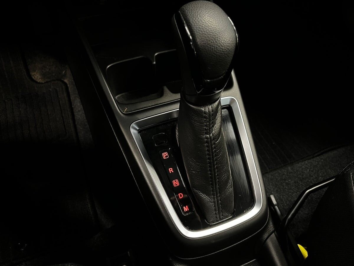 Sølv Suzuki Swift fra 2023