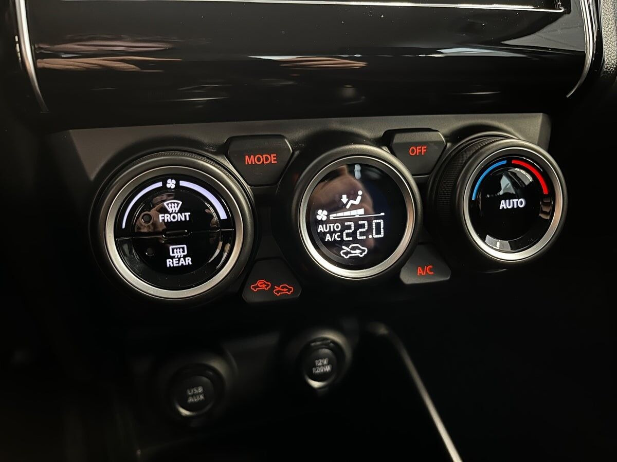 Sølv Suzuki Swift fra 2023