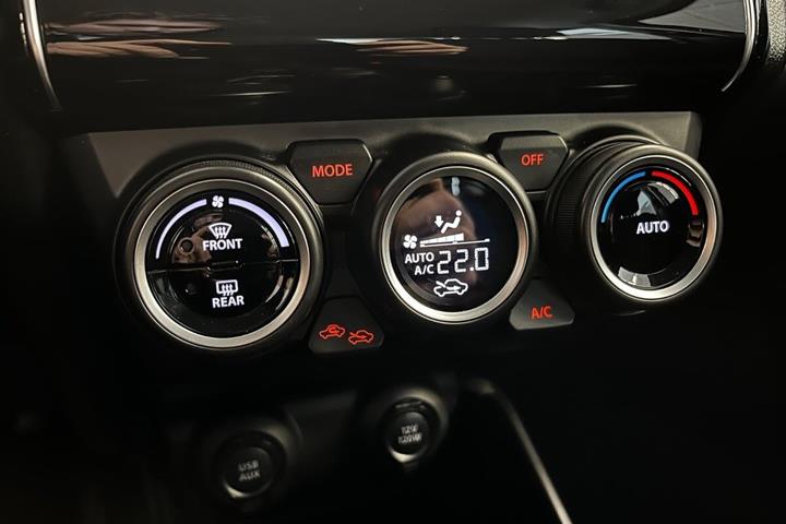 Sølv Suzuki Swift fra 2023