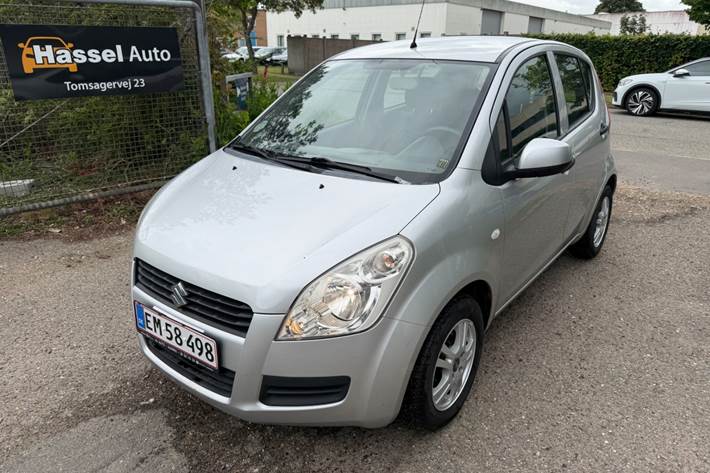 Grøn Suzuki Splash fra 2011