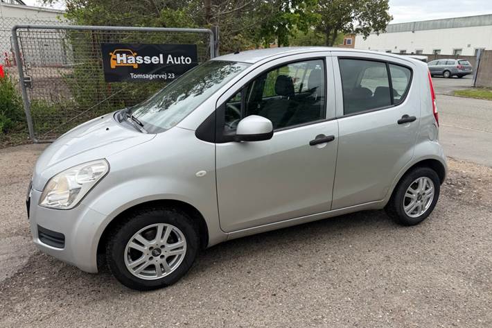 Grøn Suzuki Splash fra 2011