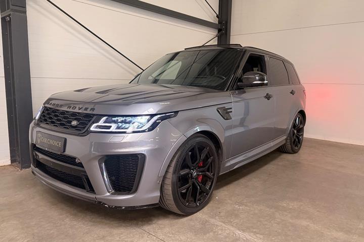 Grå Land Rover Range Rover sport fra 2020 set udefra