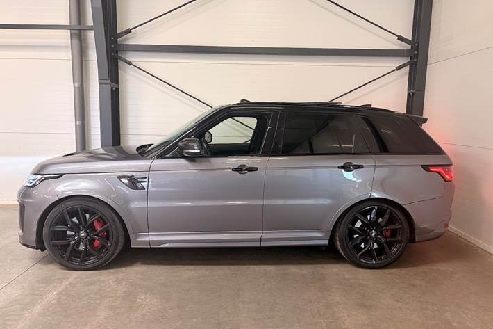 Grå Land Rover Range Rover sport fra 2020