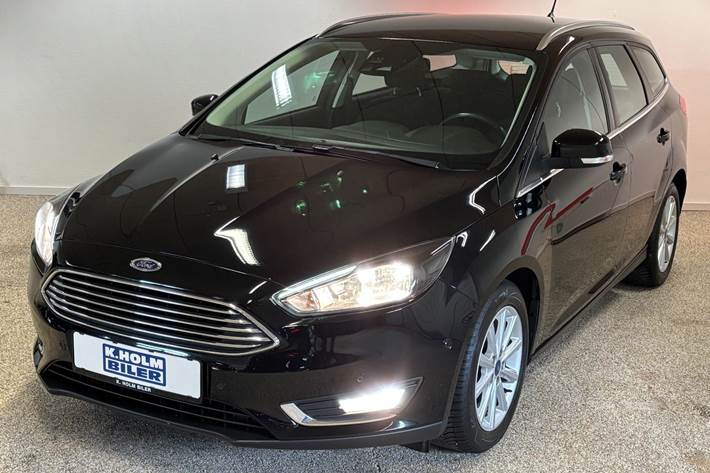 Sort Ford Focus fra 2017