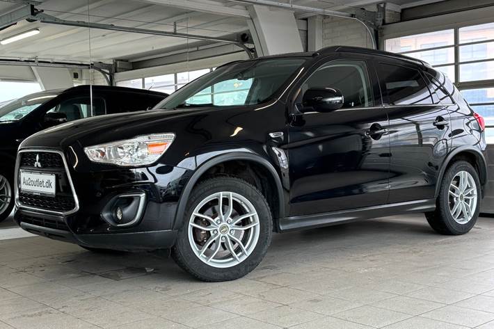 Sort Mitsubishi ASX fra 2015