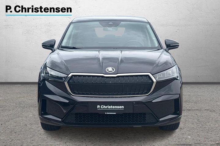 Sort Skoda Enyaq fra 2024