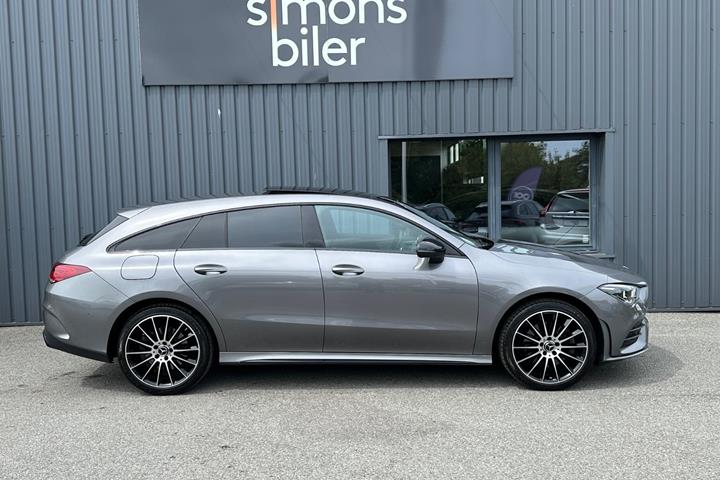 Grå Mercedes CLA250 e fra 2020