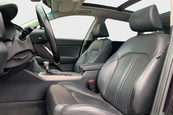 Sort Kia Optima fra 2020