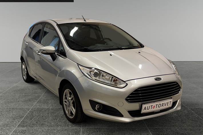 Sølv Ford Fiesta fra 2014