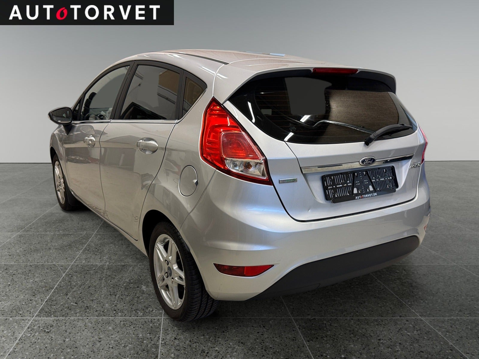 Sølv Ford Fiesta fra 2014