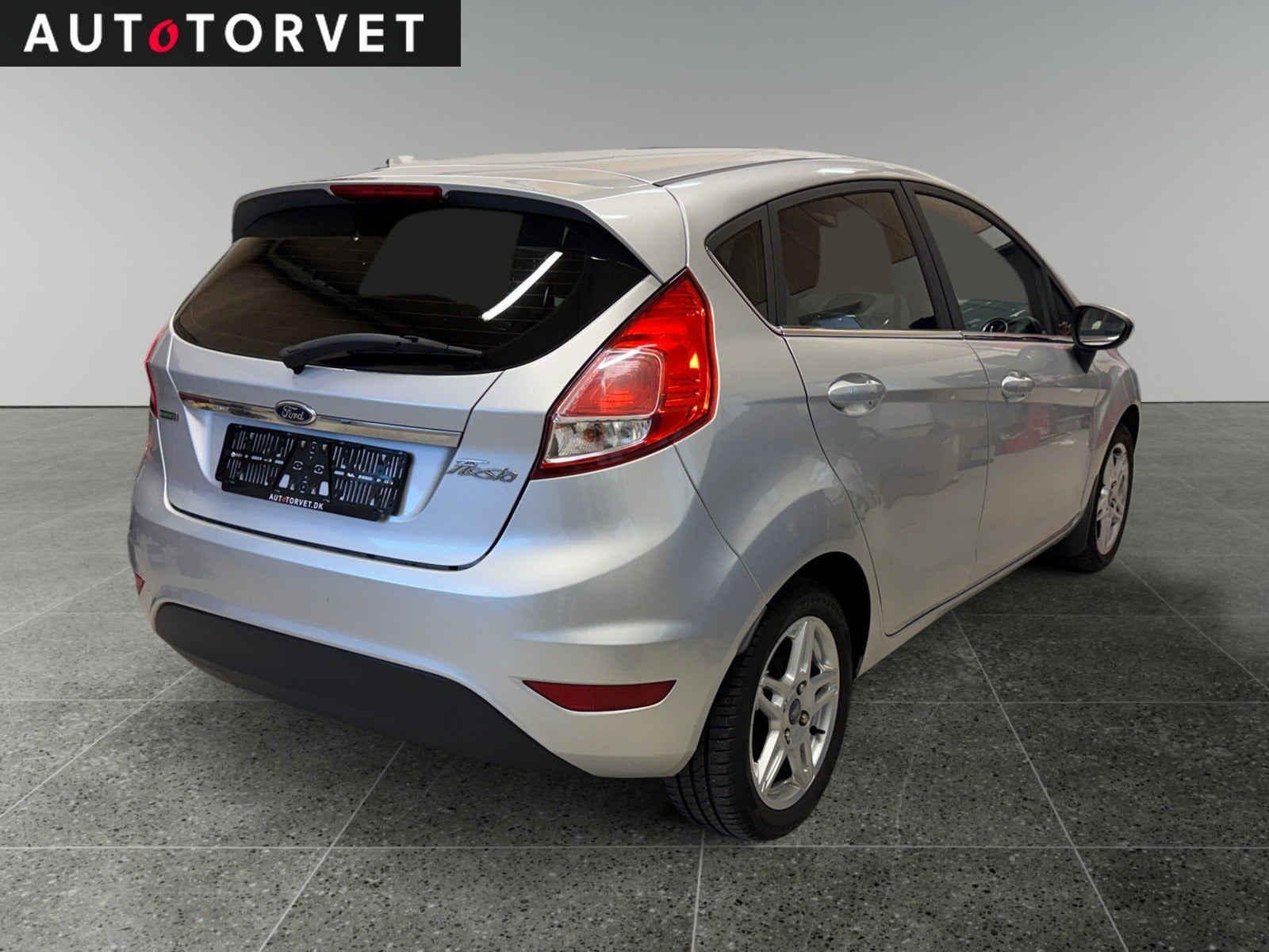 Sølv Ford Fiesta fra 2014