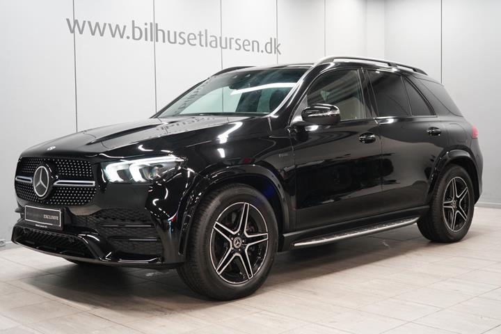 Sort Mercedes GLE350 de fra 2020 set udefra