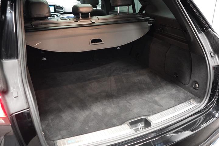 Sort Mercedes GLE350 de fra 2020